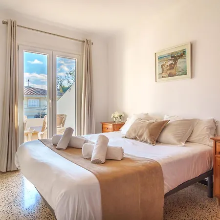 Playa Blanca 100m Sandy By Interhome